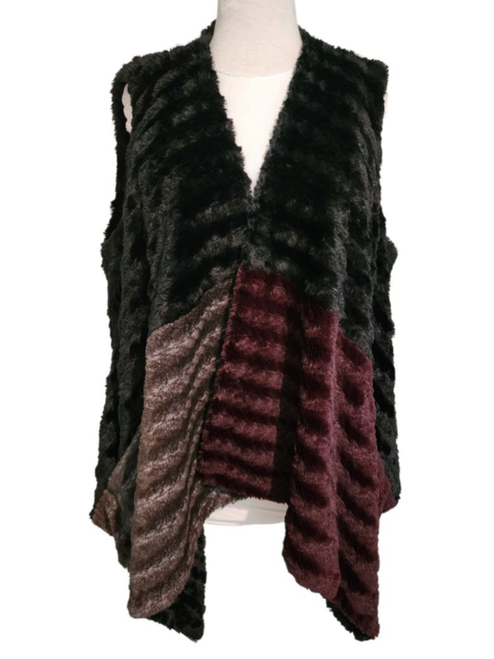 G by Giuliana Black Faux Fur Vest with Burgundy & Brown Ombre Color Block 1X